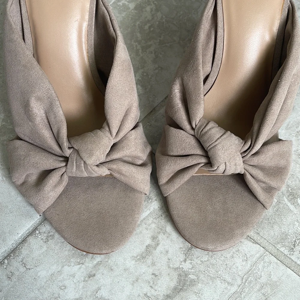 Kaari Blue Katie Heel Sandal, Size 7.5